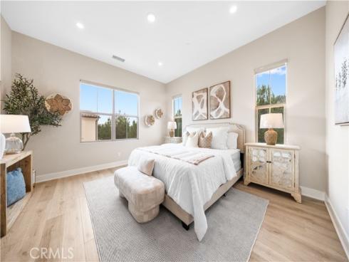 157  Fairgreen  , Irvine, CA