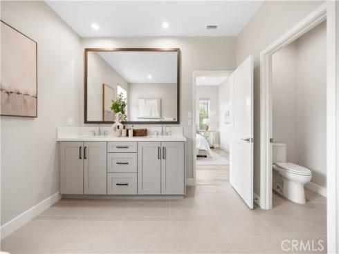 157  Fairgreen  , Irvine, CA