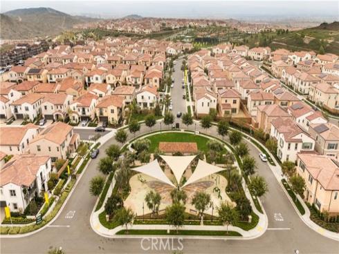 157  Fairgreen  , Irvine, CA