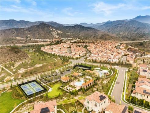 157  Fairgreen  , Irvine, CA