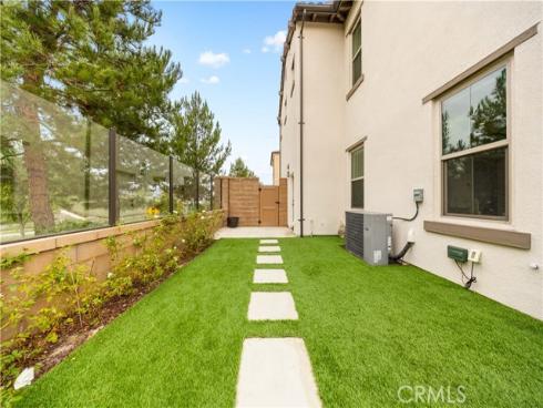 157  Fairgreen  , Irvine, CA