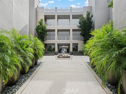 21  Gramercy  202 , Irvine, CA