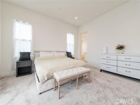 258  Maricopa  , Irvine, CA