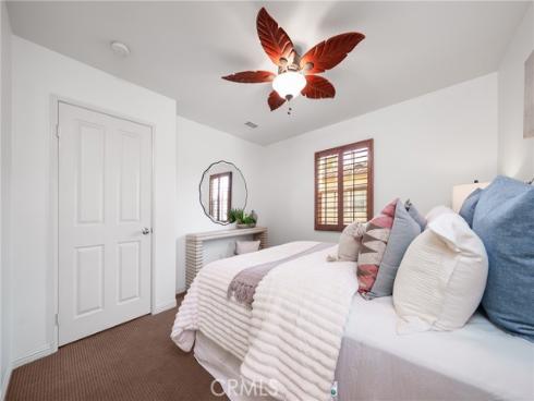 49  Canal  , Irvine, CA