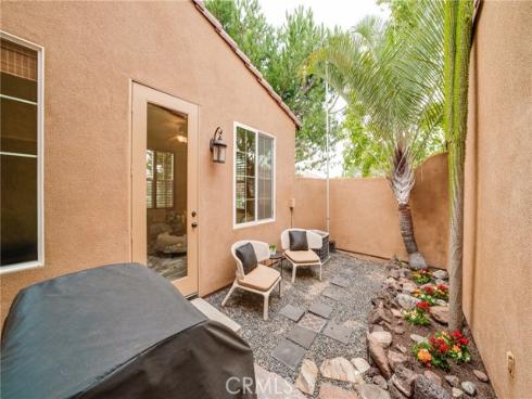 49  Canal  , Irvine, CA