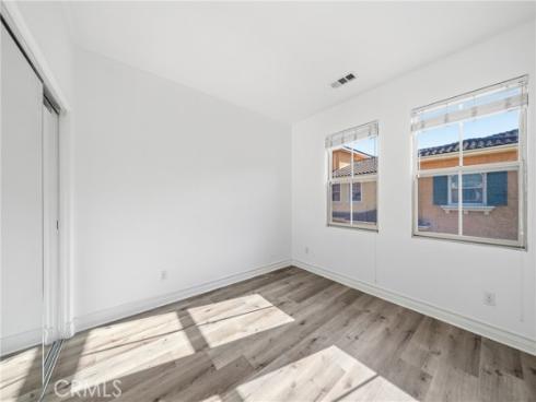 123  Chantilly  , Irvine, CA