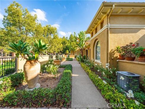 123  Chantilly  , Irvine, CA