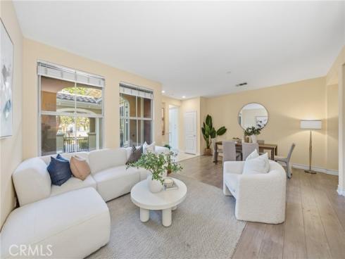 123  Chantilly  , Irvine, CA