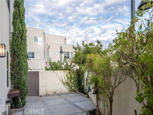 177  Frame  , Irvine, CA