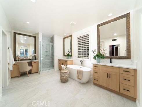 60  New Dawn  , Irvine, CA