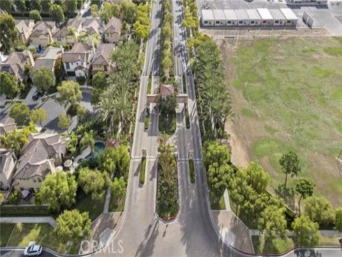 6  Napa  , Irvine, CA