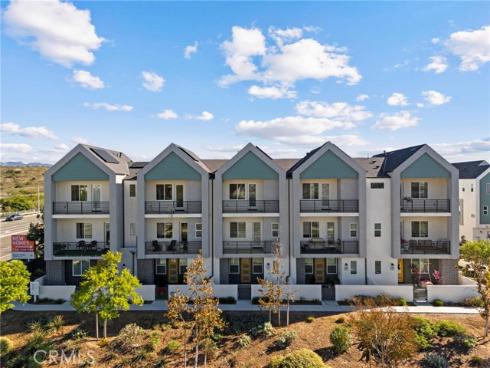 398  Merit  , Irvine, CA