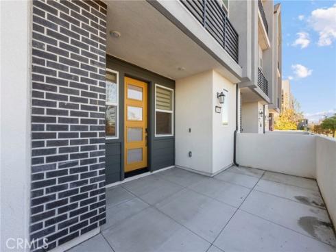 398  Merit  , Irvine, CA