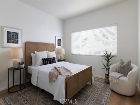 257  Huntington  , Irvine, CA