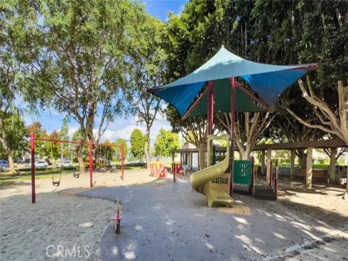 257  Huntington  , Irvine, CA