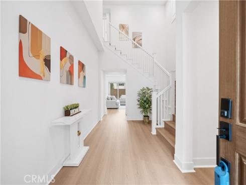 118  Glydon  , Irvine, CA