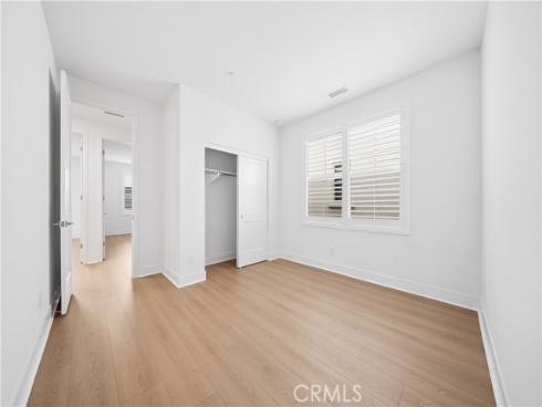 118  Glydon  , Irvine, CA