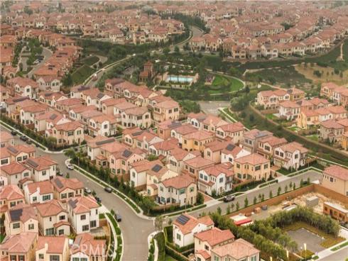 118  Glydon  , Irvine, CA