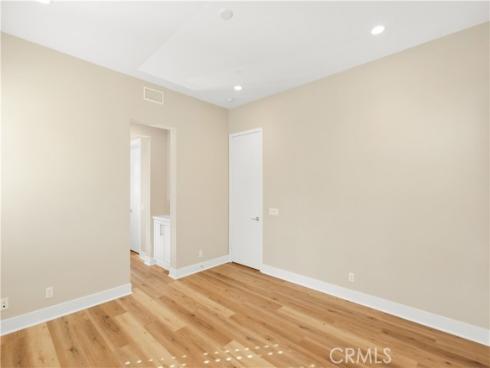 245  Follyhatch  , Irvine, CA