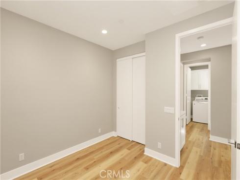 245  Follyhatch  , Irvine, CA