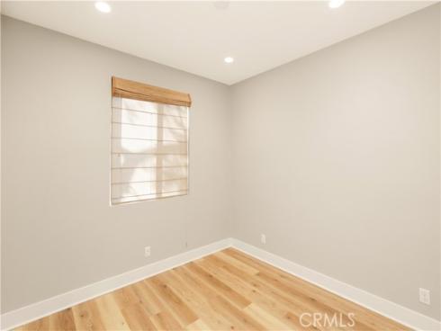 245  Follyhatch  , Irvine, CA