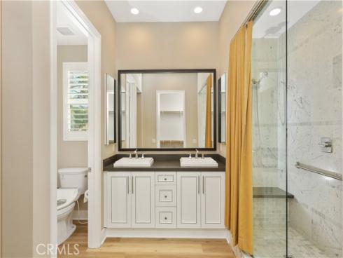 245  Follyhatch  , Irvine, CA