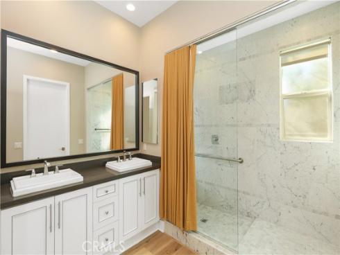 245  Follyhatch  , Irvine, CA