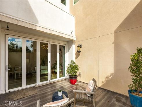 245  Follyhatch  , Irvine, CA