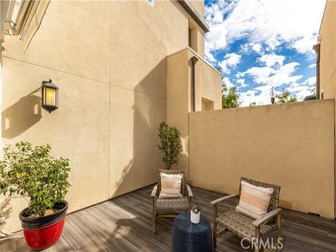 245  Follyhatch  , Irvine, CA