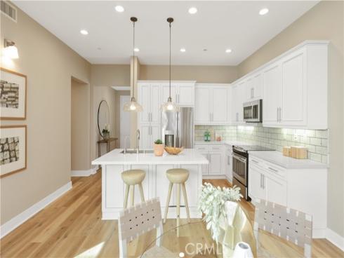 245  Follyhatch  , Irvine, CA