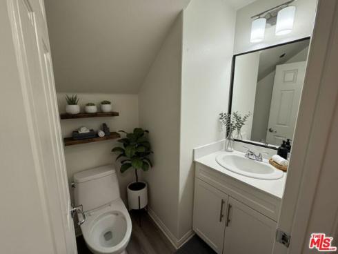 65  Plateau  , Irvine, CA