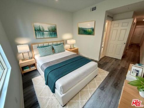 65  Plateau  , Irvine, CA