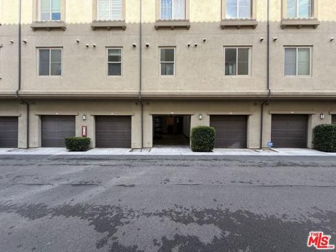 65  Plateau  , Irvine, CA