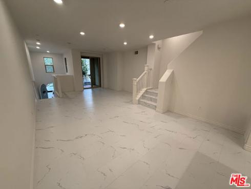 65  Plateau  , Irvine, CA