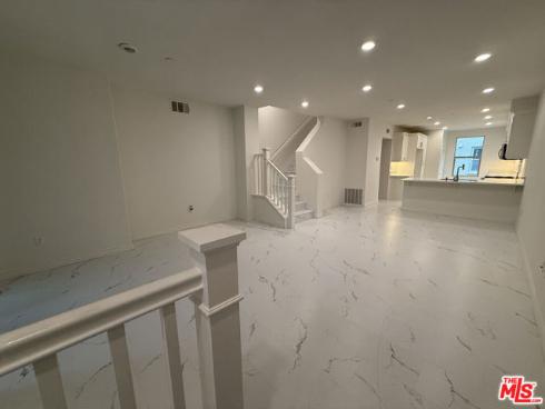 65  Plateau  , Irvine, CA