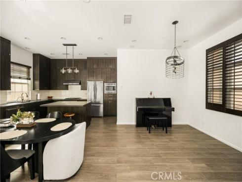 119  Strawberry  , Irvine, CA