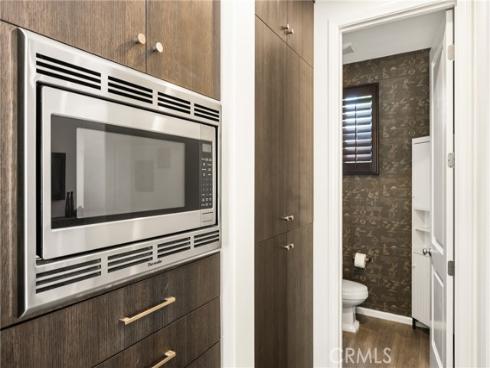 119  Strawberry  , Irvine, CA