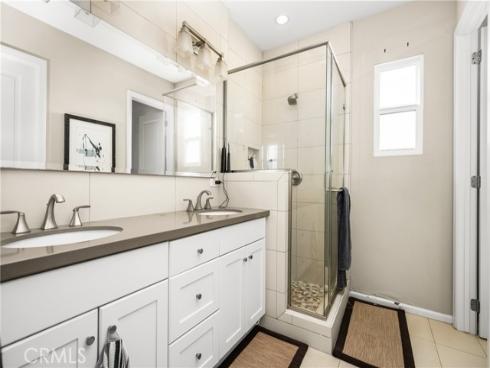 119  Strawberry  , Irvine, CA