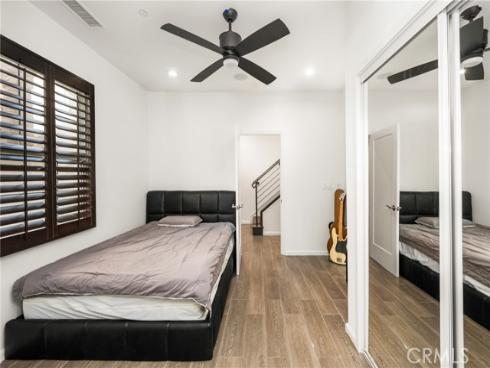 119  Strawberry  , Irvine, CA