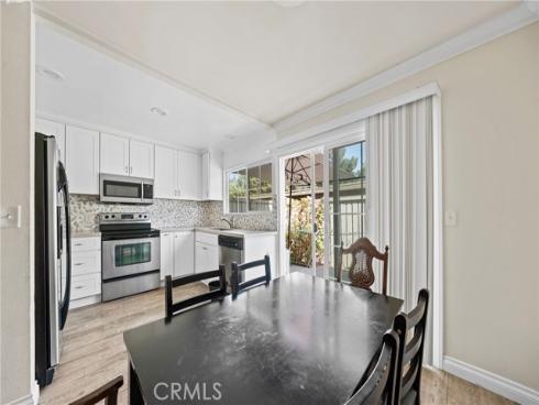 63  Streamwood  , Irvine, CA