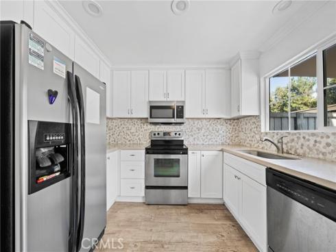 63  Streamwood  , Irvine, CA