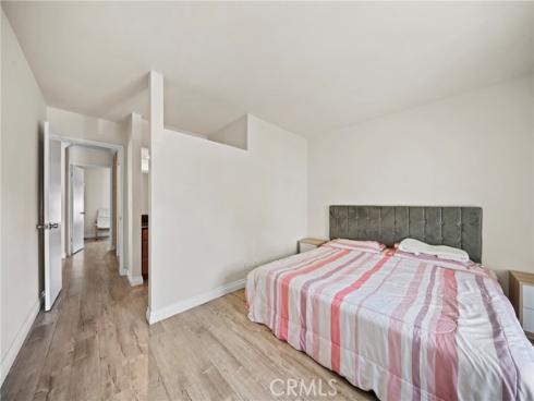 63  Streamwood  , Irvine, CA