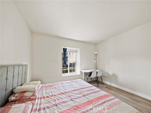 63  Streamwood  , Irvine, CA