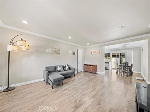 63  Streamwood  , Irvine, CA