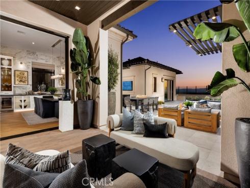 541  Peninsula  , Irvine, CA