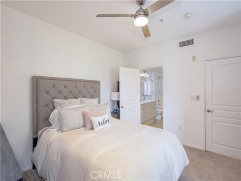 2337  Watermarke  , Irvine, CA