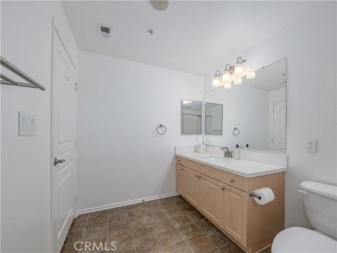 2337  Watermarke  , Irvine, CA