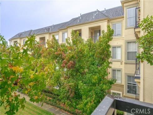 2337  Watermarke  , Irvine, CA