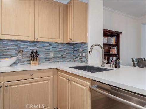 2337  Watermarke  , Irvine, CA