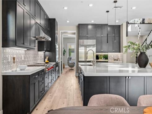 113  Pixel  , Irvine, CA